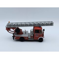 1:43 Масштабная модель MERCEDES-BENZ LP 319 18M Metz