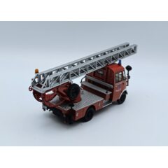 1:43 Масштабная модель MERCEDES-BENZ LP 319 18M Metz