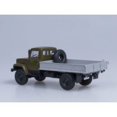 1:43 Масштабная модель 3308 4х4 (двигатель ЗМЗ-513) бортовой, (хаки), (светомаскировка на фарах)