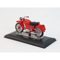 1:24 Масштабная модель Moto Guzzi Zigolo
