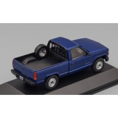 1:43 Масштабная модель CHEVROLET Silverado (1997) blue