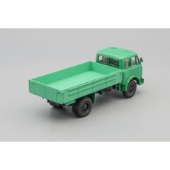 1:43 Масштабная модель МАЗ 500 бортовой, светло-зеленый