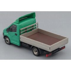 1:43 Масштабная модель ГАЗель NEXT A21R23 бортовой с тентом и обтекателем, зеленый / серый
