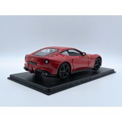 1:24 Масштабная модель FERRARI F12 Berlinetta 2012 Red