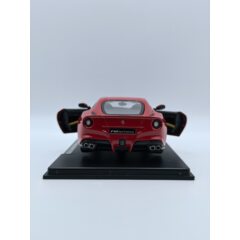 1:24 Масштабная модель FERRARI F12 Berlinetta 2012 Red