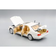 1:24 Модель Mercedes-Benz W140, белый, 21 см