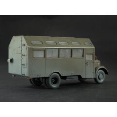 1:43 Масштабная модель Автомобильная кислородная станция АКДС на шасси МАЗ-200 (со следами эксплуатации)