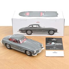 1:12 Масштабная модель MERCEDES-BENZ 300SL (W198) 1954 Graphite Grey