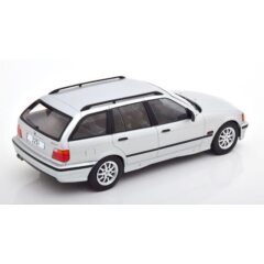 1:18 Масштабная модель BMW 3rd (E36) Touring 1995 Silver