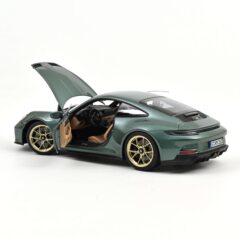 1:18 Масштабная модель PORSCHE 911 GT3 Touring (992) 2021 Malachite Green