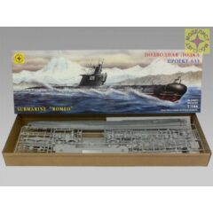 1:144 Сборная модель Подводная лодка проект 633