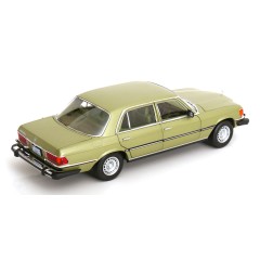 1:18 Масштабная модель MERCEDES-BENZ 450 SEL 6.9 (W116) US-version 1979 Middle Green (из т/с "Даллас")