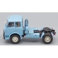 1:43 Масштабная модель МАЗ 504В седельный тягач (1977-1982), голубой
