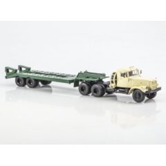 1:43 Масштабная модель КРАЗ-258Б1 с полуприцепом ЧМЗАП-5523