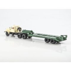 1:43 Масштабная модель КРАЗ-258Б1 с полуприцепом ЧМЗАП-5523