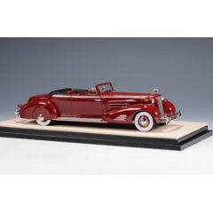 1:43 Масштабная модель CADILLAC 452D V16 Victoria Convertible (открытый) 1934 Maroon