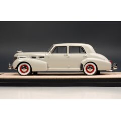 1:43 Масштабная модель CADILLAC Fleetwood Sixty Special 1940 Gray