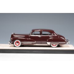1:43 Масштабная модель CADILLAC Sixty Special 1942 Madeira Maroon