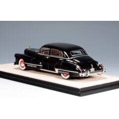 1:43 Масштабная модель CADILLAC Sixty Special 1942 Black