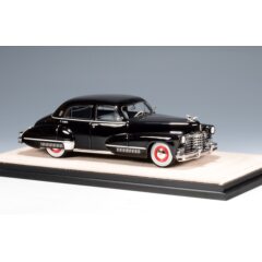 1:43 Масштабная модель CADILLAC Sixty Special 1942 Black