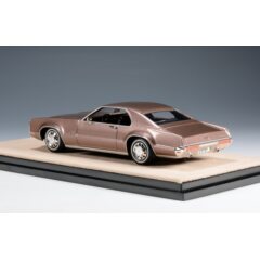1:43 Масштабная модель OLDSMOBILE Tornado GT 1970 Regency Rose