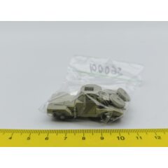 1:100 Сборная модель Французская радиомашина Panhard 178 PC