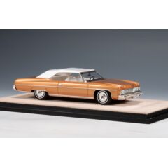 1:43 Масштабная модель CHEVROLET Caprice Convertible (закрытый) 1973 Medium Orange Metallic