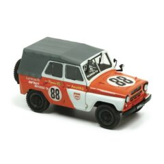 1:43 Сборная модель Советский военный внедорожник УАЗ-469