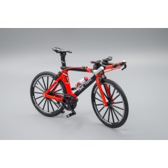 Модель Велосипед TIME TRIAL, красный, 20 см.