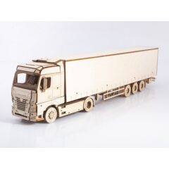1:35 Сборная модель КАМАЗ-54901 с полуприцепом НЕФАЗ-93341