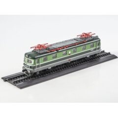 1:87 Наши поезда №17 - Пассажирский электровоз ЧС2