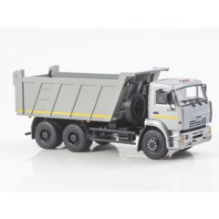 1:43 Масштабная модель КАМАЗ-6520 самосвал