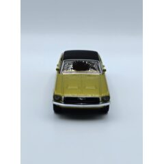 1:43 Масштабная модель FORD Mustang Coupe 1968 Gold