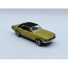 1:43 Масштабная модель FORD Mustang Coupe 1968 Gold