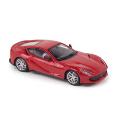 1:43 Масштабная модель Ferrari 812 Superfast 2017 красный
