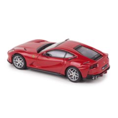 1:43 Масштабная модель Ferrari 812 Superfast 2017 красный