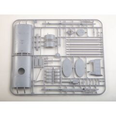 1:35 Сборная модель ТСВ-6 (130) автоцистерна для перевозки топлива