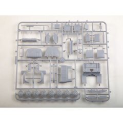 1:35 Сборная модель ТСВ-6 (130) автоцистерна для перевозки топлива