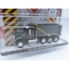 1:64 Масштабная модель MACK Granite самосвал "New York City Department of Parks" 2019 Green