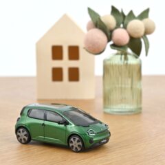 1:43 Масштабная модель RENAULT Concept Twingo E-Tech 100% Electric 2024 Green Metallic