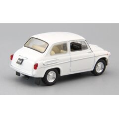 1:43 Масштабная модель ЗАЗ 965Э Ялта, белый