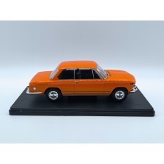 1:24 Масштабная модель BMW 2002tii (1971), orange