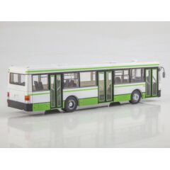 1:43 Наши автобусы №77 - Икарус-415.33