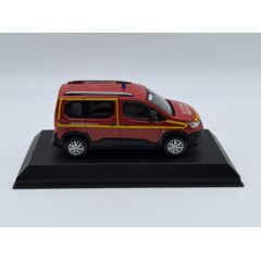1:43 Масштабная модель PEUGEOT Rifter "Pompiers Secours Médical" (пожарная скорая медицинская помощь) 2019