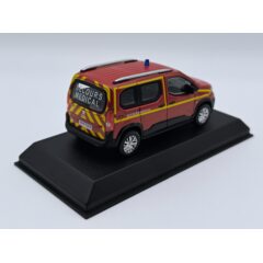 1:43 Масштабная модель PEUGEOT Rifter "Pompiers Secours Médical" (пожарная скорая медицинская помощь) 2019