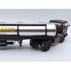 1:43 Масштабная модель MERCEDES-BENZ LPS 1932 Semi Citerne 1970, dark red / silver