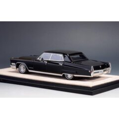 1:43 Масштабная модель CADILLAC Fleetwood Sixty Special 1968 Black