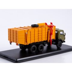 1:43 Масштабная модель Мусоровоз КО-415А (53213)