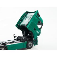 1:43 Масштабная модель КАМАЗ-54901 с полуприцепом НЕФАЗ-93341 Iteco