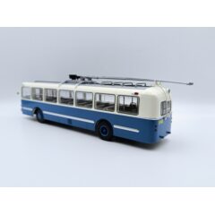 1:43 Масштабная модель Троллейбус ЗиУ-5 мороз